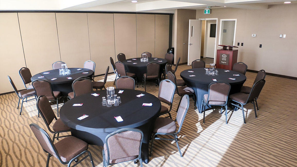 Regina round table meeting room